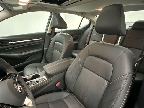New 2026 Nissan Altima 2.5 SR w/ SR Premium Package AWD/4WD image 9
