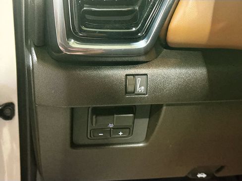 New 2026 GMC Canyon AT4 w/ Technology Plus Package AWD/4WD image 10