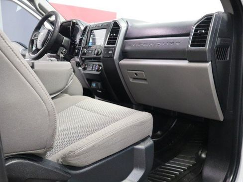 Used 2018 Ford F250 XLT w/ XLT Premium Package AWD/4WD image 58