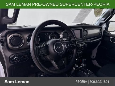 Used 2022 Jeep Wrangler Unlimited Sport AWD/4WD image 9