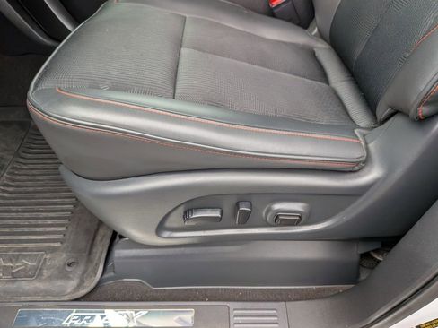 Used 2024 Nissan Titan PRO-4X w/ Off Road Protection Package image 16