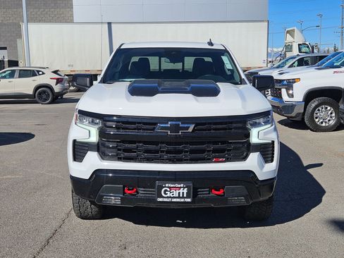 Used 2023 Chevrolet Silverado 1500 LT Trail Boss w/ Convenience Package II image 9