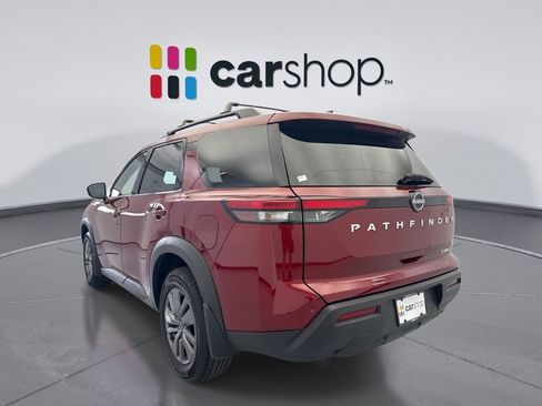 Used 2024 Nissan Pathfinder SV AWD/4WD image 3