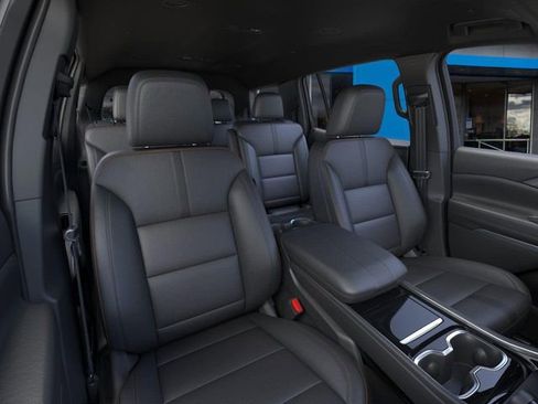 New 2026 Chevrolet Traverse High Country w/ LPO, Floor Liner Package FWD image 16