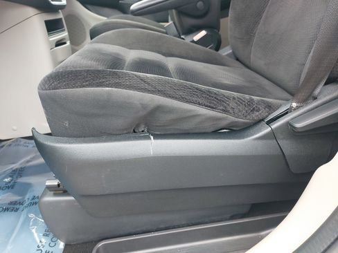 Used 2019 Dodge Grand Caravan SE image 30