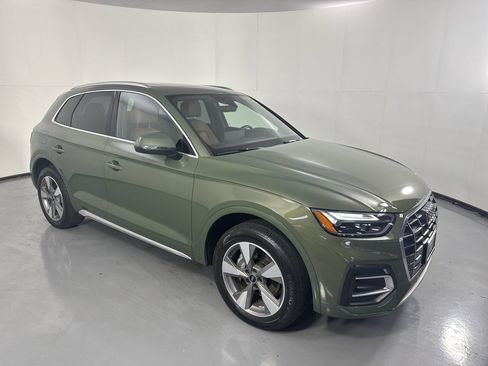 Used 2023 Audi Q5 2.0T Premium w/ Convenience Package AWD/4WD image 33