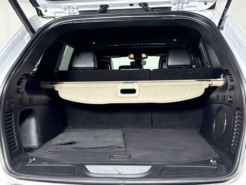 Used 2022 Jeep Grand Cherokee Limited w/ Tech Group image 16