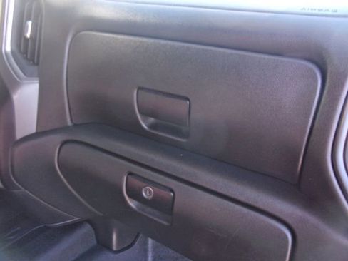 Used 2023 Chevrolet Silverado 1500 Custom image 31