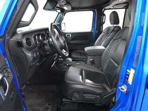 Used 2023 Jeep Wrangler Unlimited Sahara AWD/4WD image 26