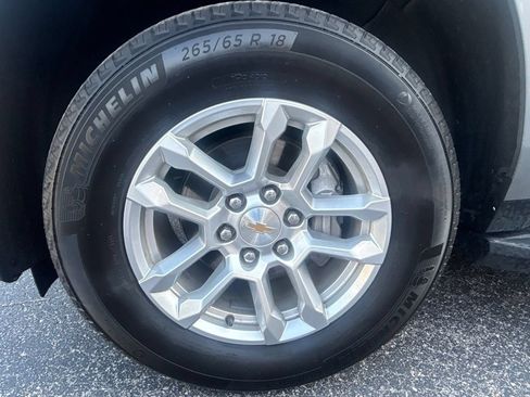 Used 2025 Chevrolet Tahoe LT AWD/4WD image 25