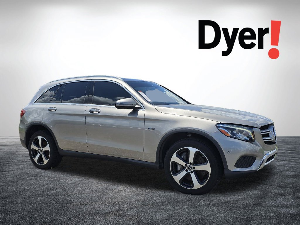 Used 2019 Mercedes-Benz GLC 350e 4MATIC image 2