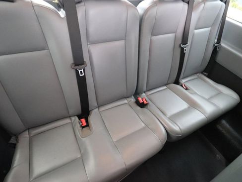 Used 2015 Ford Transit 350 XL RWD image 15