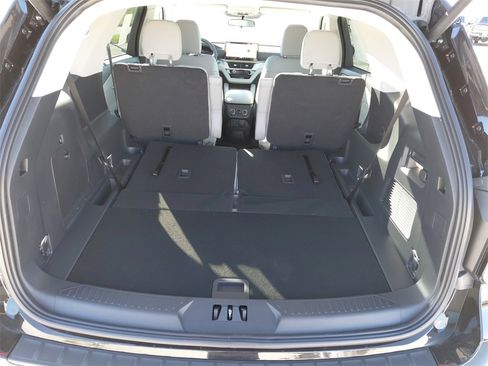 New 2026 Ford Explorer Active w/ Active Comfort Package image 27