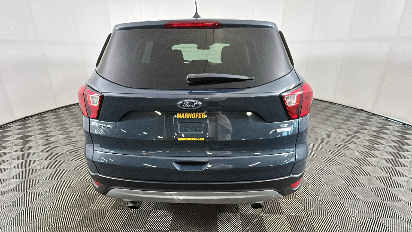 Used 2019 Ford Escape SE FWD image 4