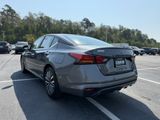 Used 2024 Nissan Altima 2.5 SV image 5