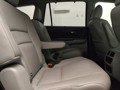 Used 2018 Honda Pilot Elite image 19
