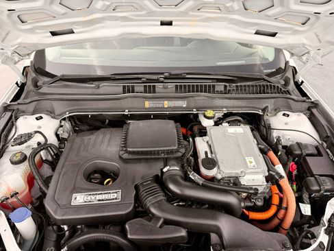 Used 2018 Ford Fusion SE w/ Equipment Group 602A FWD image 37