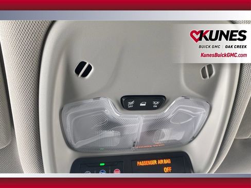 Used 2025 Chevrolet TrailBlazer LT image 21