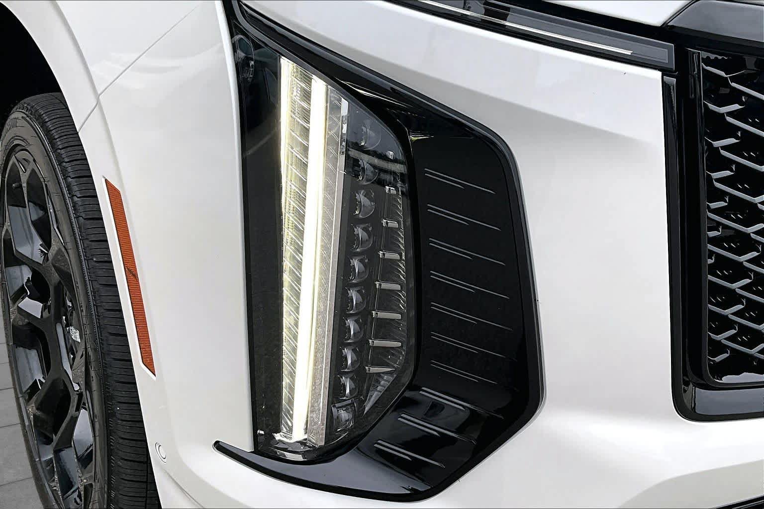 Used 2025 Cadillac Escalade Sport Platinum AWD/4WD image 29