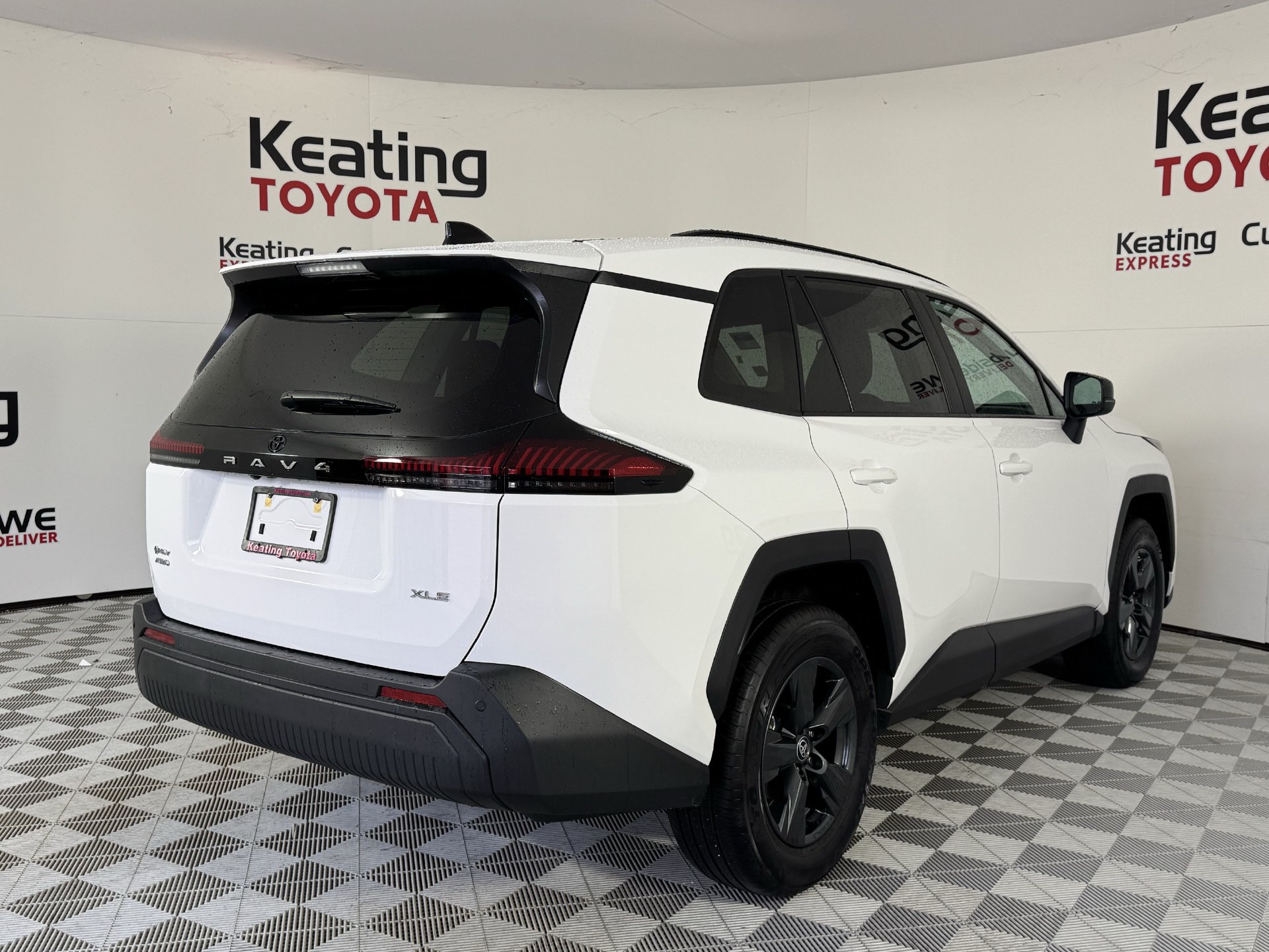 Used 2026 Toyota RAV4 XLE Premium AWD/4WD image 4