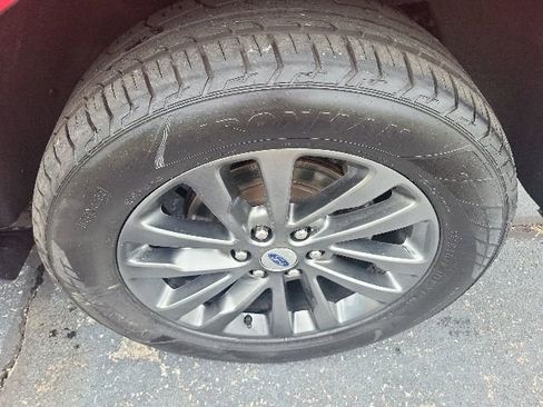 Used 2021 Ford Expedition Limited AWD/4WD image 12