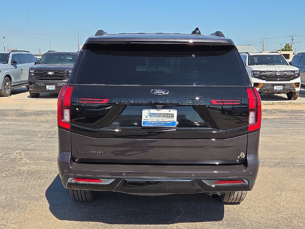 Used 2026 Ford Expedition Platinum w/ Stealth Appearance Package AWD/4WD image 4
