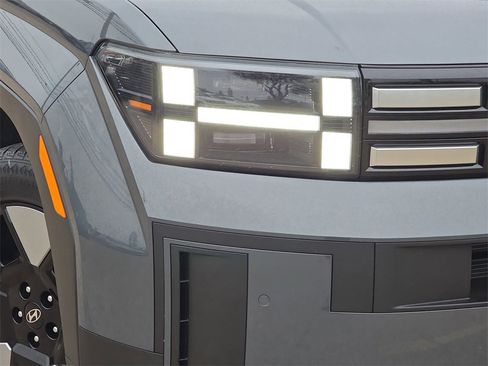Certified 2025 Hyundai Santa Fe SEL image 30