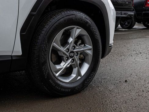 Used 2023 Hyundai Tucson SE image 9