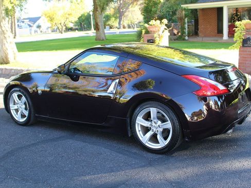 Used 2010 Nissan 370Z Coupe image 30