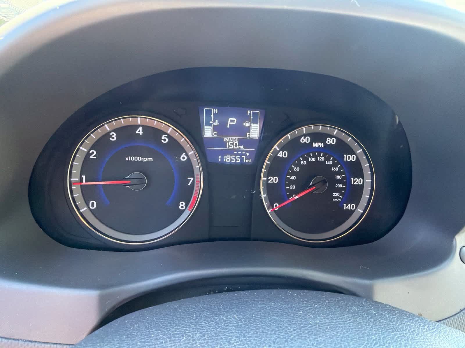 Used 2015 Hyundai Accent GLS FWD image 2