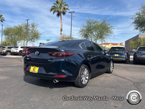 Used 2020 MAZDA MAZDA3 Sedan image 7