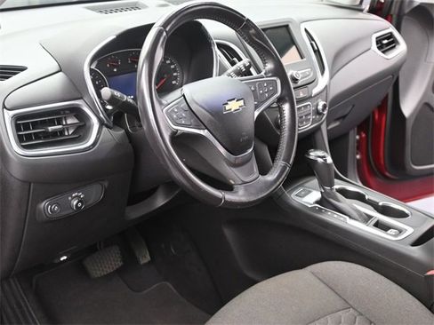 Used 2019 Chevrolet Equinox LT image 11