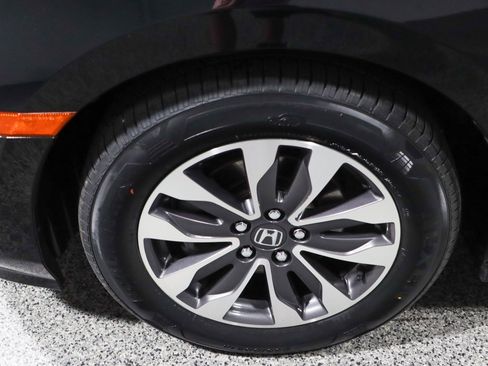 Used 2022 Honda Odyssey EX-L image 11