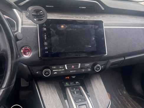 Used 2018 Honda Clarity Touring image 11