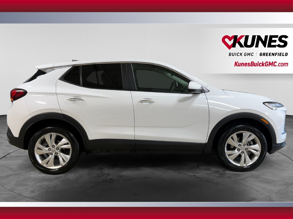 Used 2025 Buick Encore GX Preferred AWD/4WD image 11