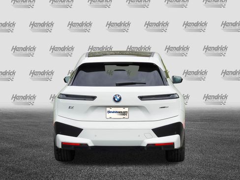Certified 2023 BMW iX xDrive50 w/ Sport Package AWD/4WD image 8