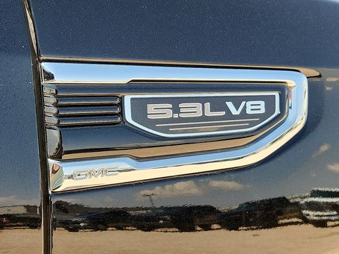 Used 2023 GMC Sierra 1500 Denali w/ Denali Reserve Package AWD/4WD image 8