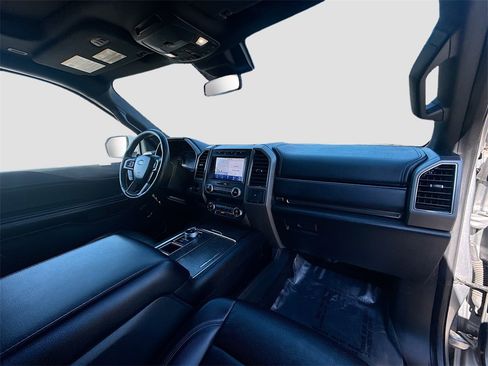 Used 2020 Ford Expedition Max XLT w/ Equipment Group 202A image 31