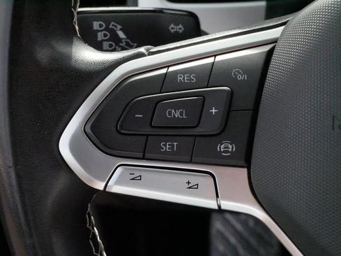 Certified 2023 Volkswagen Atlas SE image 25