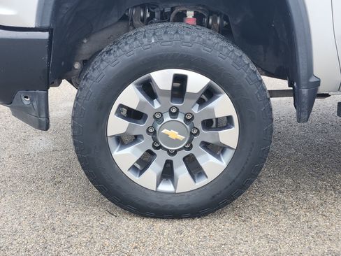 Used 2022 Chevrolet Silverado 3500 W/T w/ WT Convenience Package AWD/4WD image 10