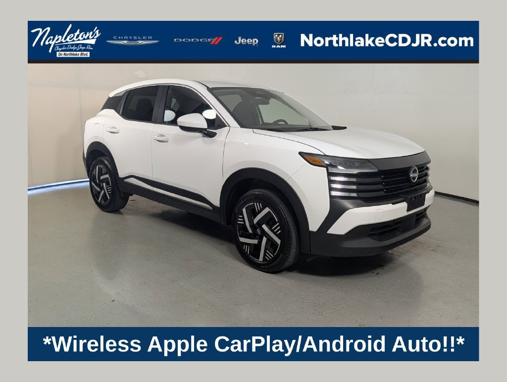 Used 2025 Nissan Kicks SV FWD image 1