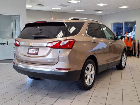 Used 2019 Chevrolet Equinox Premier FWD image 5