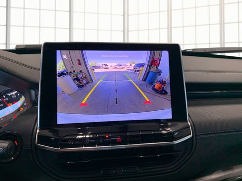 New 2026 Jeep Compass Latitude AWD/4WD image 25