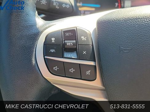 Used 2022 Ford Explorer XLT w/ Equipment Group 202A AWD/4WD image 19