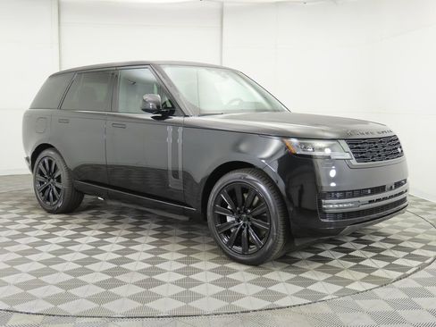 New 2026 Land Rover Range Rover SE image 3