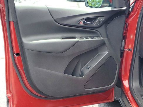 Used 2024 Chevrolet Equinox LT FWD image 20