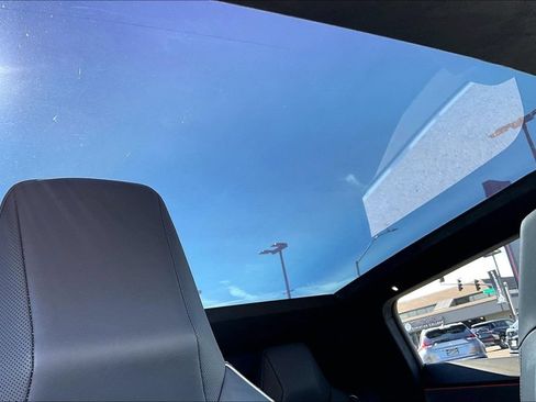 Used 2024 Tesla Cybertruck AWD Crew Cab image 21