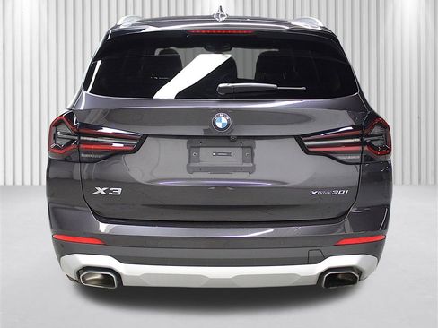 Used 2024 BMW X3 xDrive30i w/ Premium Package w/ZPA AWD/4WD image 4