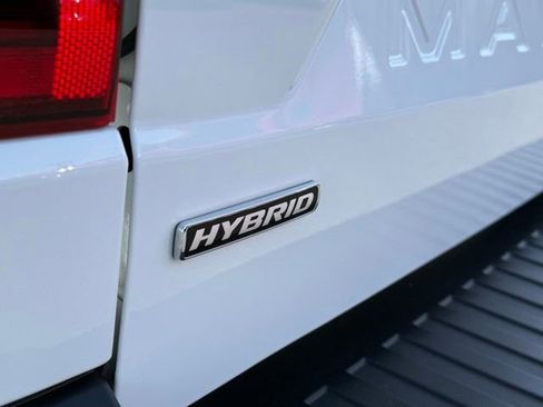 Used 2024 Ford Maverick Lariat w/ Black Appearance Package FWD image 6