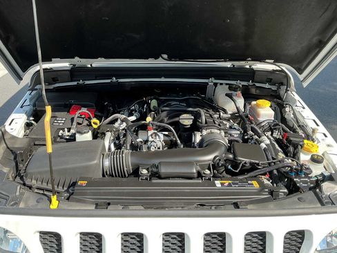 Used 2023 Jeep Wrangler Unlimited Sport AWD/4WD image 30